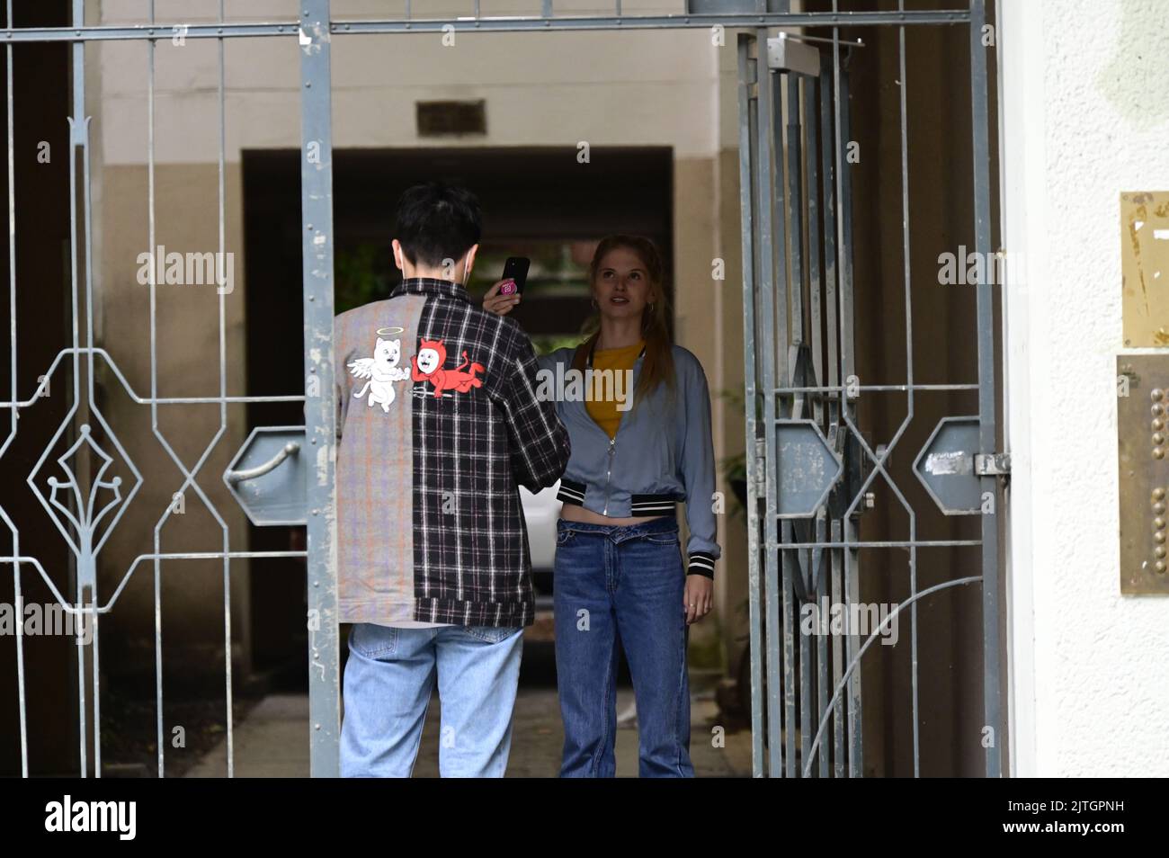 Katharina Kock aka Toni am Set bei Dreharbeiten zur RealityDailySoap